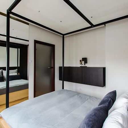 Lupoapartments Krolewska Penthouse Mandoria Parking Dostep Na Kod Lodz  Exterior photo