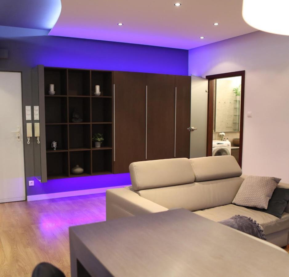 Lupoapartments Krolewska Penthouse Mandoria Parking Dostep Na Kod Lodz  Exterior photo